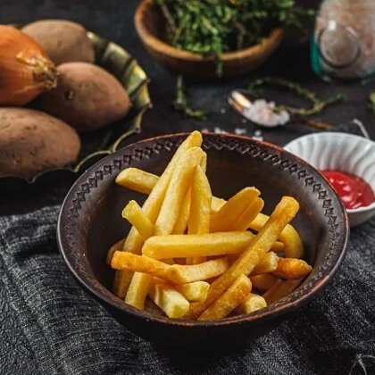 Картофель фри с кетчупом