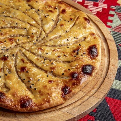 СВАНСКИЙ ХАЧАПУРИ С МЯСОМ