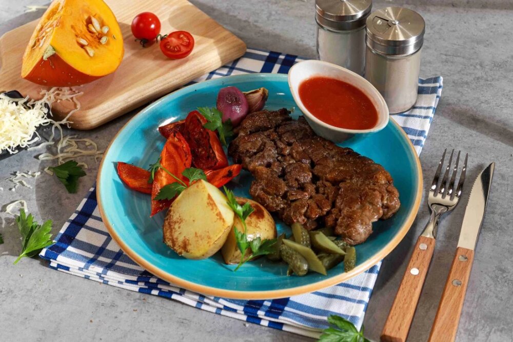 Свинина с овощами на гриле