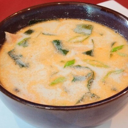 Сливочный суп с лососем